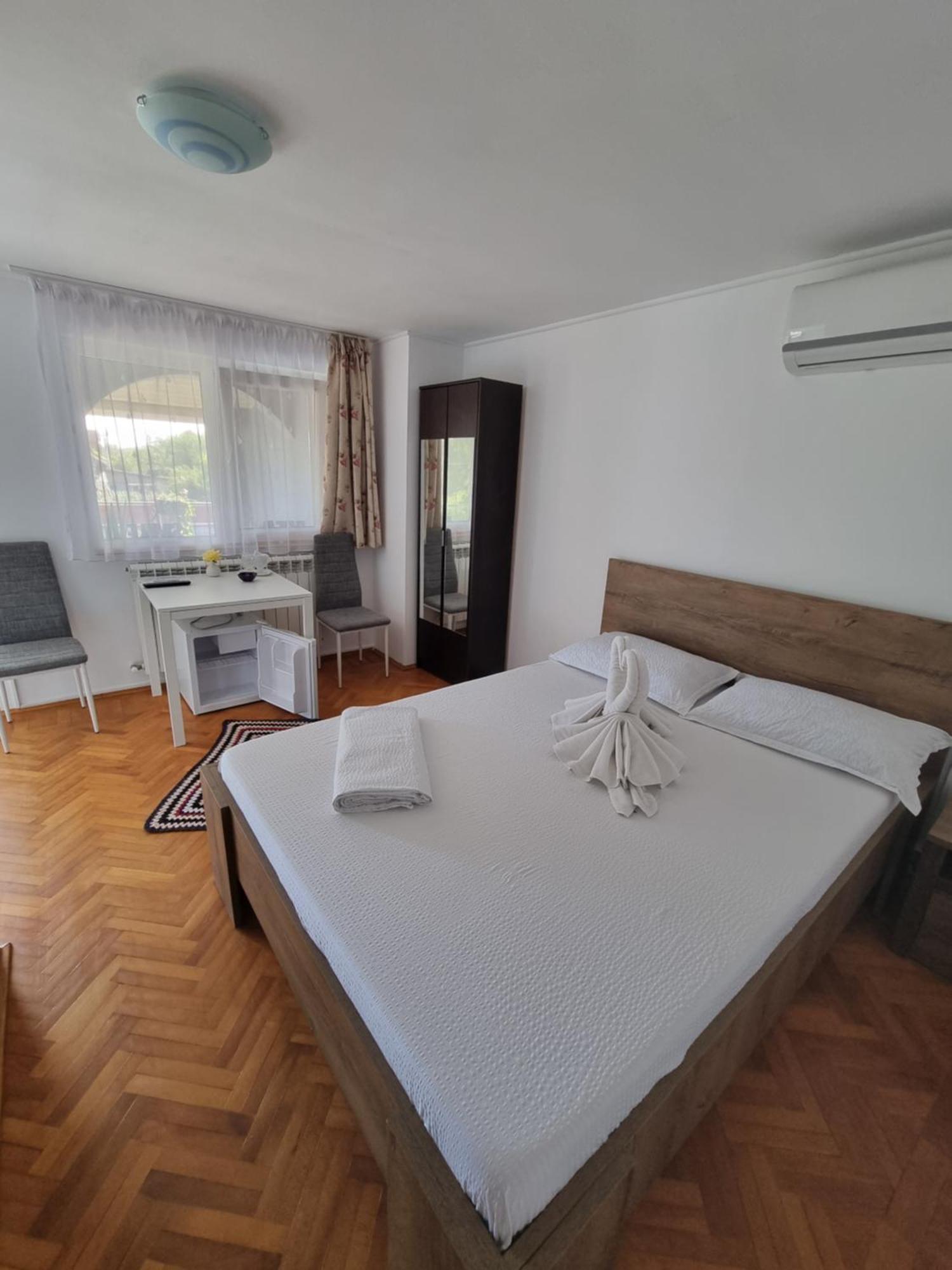 Casa Cu Trandafiri موريغيول المظهر الخارجي الصورة